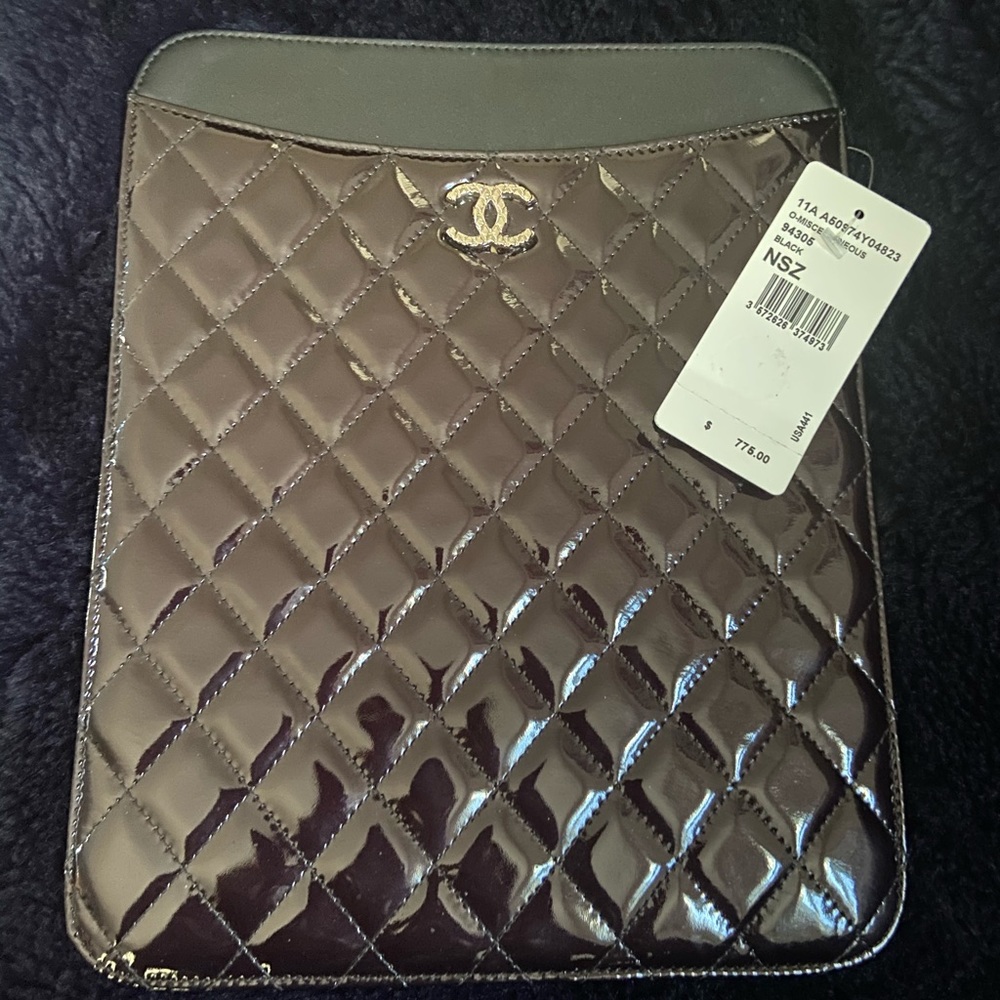 NWT Chanel patent leather iPad holder/case